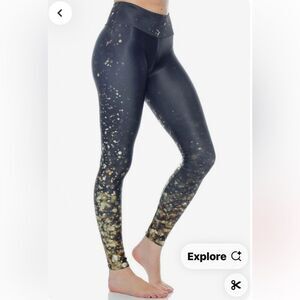 EXCELLENT CONDITION WOMEN’S GOLDSHEEP FALLING GOLD LIGHT LEGGINGS SIZE SMALL